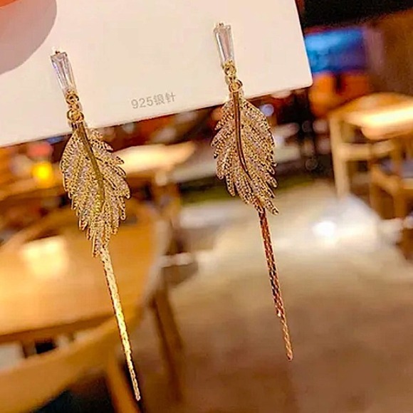 Leaf Tassel Zircon Gold Plated Earrings - Picture 1 of 3